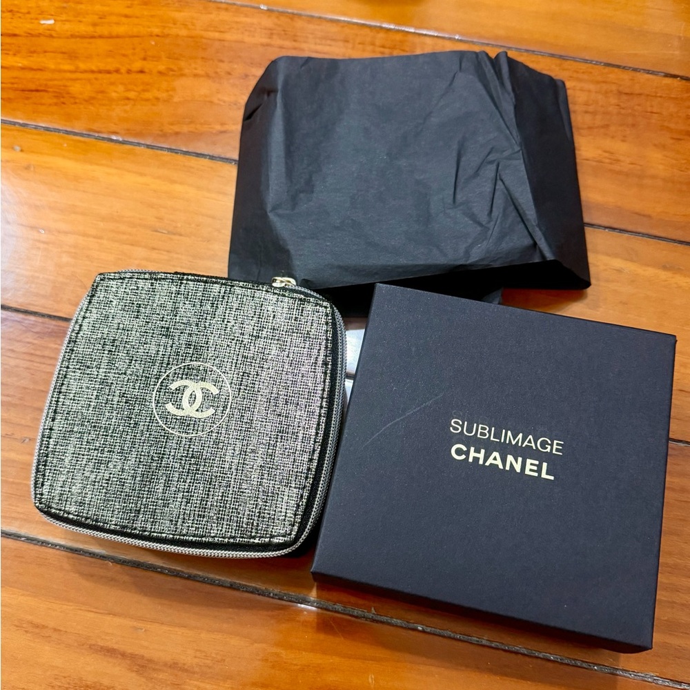 CHANEL Sublimage Black Gold Cosmetic Travel Case Pouch Box